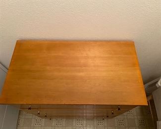 Vintage Pine 4-Drawer Dresser	36x29.5x15.5in	
