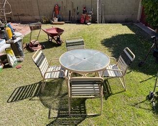 Vintage Patio Table with 4 Chairs		
