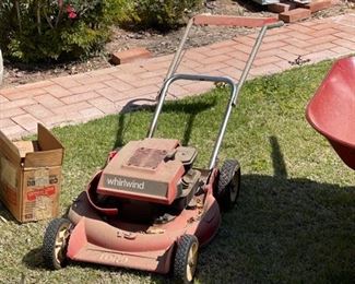 Toro Whirlwind 19in Vintage Lawn Mower		
