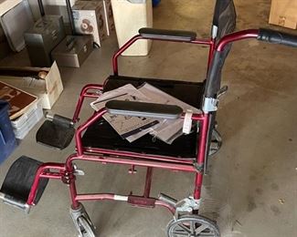 Medline WHEELCHAIR MDS808200W		
