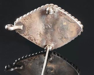 Navajo Hoskie Nez Silver & Red Jasper Pendant/Brooch Pin	41x26x13mm	
