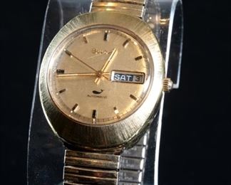 Bulova Automatic 1970’s Sea King Whale Watch	37mm wide with crown	
