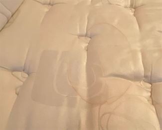 34- $350 -SLEEP NUMBER King size mattress Model 7000 (only stain by the pillow)