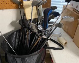 #90 - $100 lot of golf clubs 