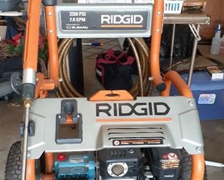 Subaru powered Rigid power washer