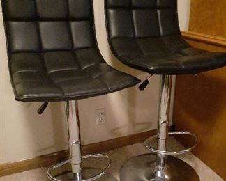 Pair of leather/chrome bar stools 