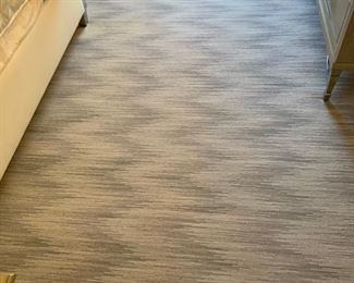 133. Gray Ikat Design Rug (12' x 15')