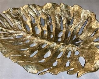  Michael AramPalm Leaf Gold Platter (28" x 10")