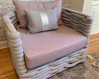 102. Custom Woven Cotton Swivel Chair (38" x 33" x 34")