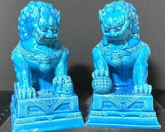 Pair Asian Guardian Fu Dog Porcelain Statues

