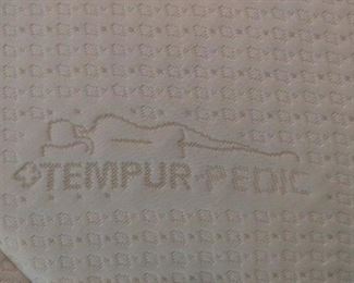 Tempur-Pedic Adjustable Lift/Massage King Size Bed-Like New
