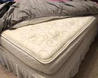 King Select Comfort mattress