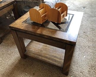 2 coffee tables (only 1 photographed)