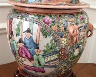 Famille  Rose design 