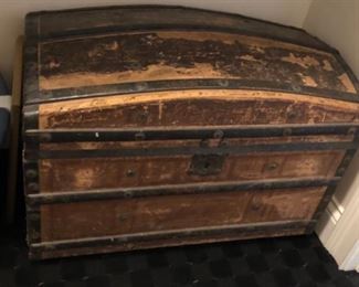 Vintage Camelback Trunk 