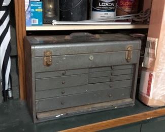 Large Metal locking  tool box. 
