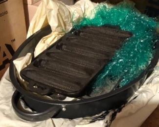Cast iron cornbread pan