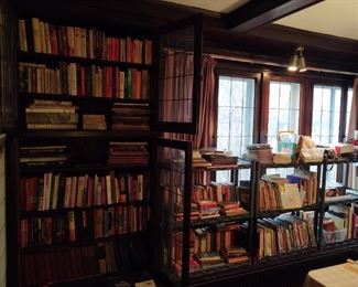 Volumes of volumes! Huge children's book selection