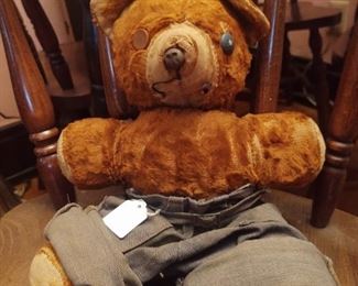 Adorable teddy bear 1940s - 1950s