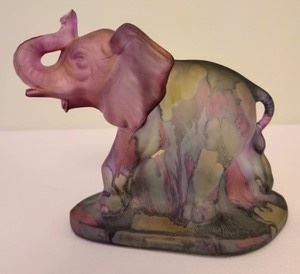 Swirled Art Glass Elephant. Measures 5.5” wide and 4.5” high.