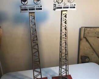 Vintage Lionel 92 Flood Light Towers
