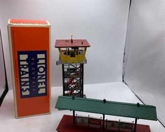 Vintage Lionel Control Tower and Station