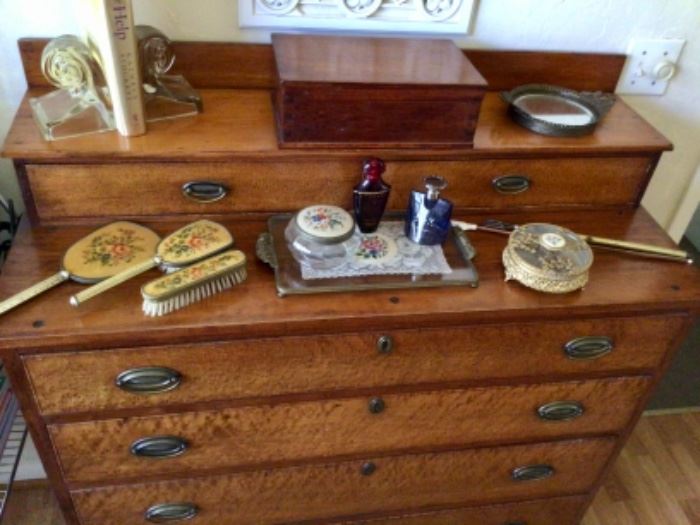 Antique Birds eye maple chest of drawers, lovely dresser items