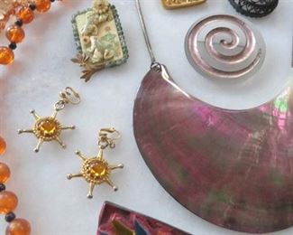 Funky vintage earrings and stylish brooches