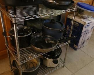 Many kitchen items