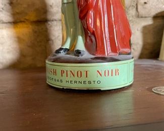 Spanish Pinot Noir Matador Decanter Bodegas Hernesto 12in H