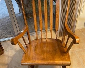 Vintage Rocking Chair 41x25x30in HxWxD