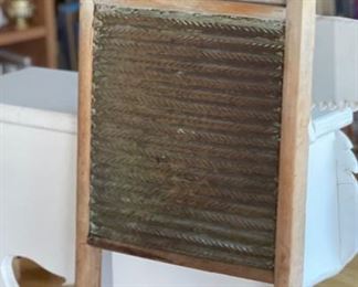 Antique Washboard Lg 24x12.5x2.5in HxWxD