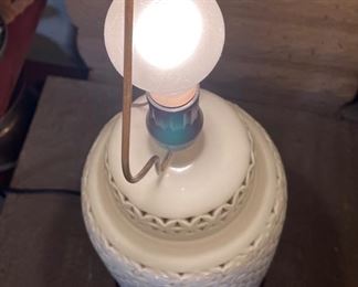 Seyei China Lamp Single 27in H x 16in Diameter