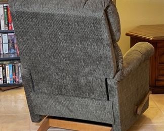 La-Z-Boy Green/Grey Fabric Recliner 40x33x34in HxWxD