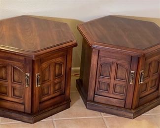 2pc Vintage Hexagon End Tables PAIR 20x24x27in HxWxD