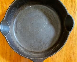 Griswold Cast Iron #4 Skillet 702A 1.75x 7.75in Dia