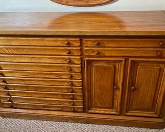 Stanley Furniture 8-Drawer Dresser 34x60x19.5in HxWxD