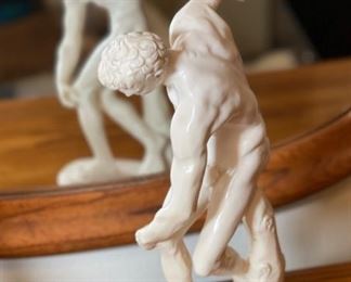 Discobolus Statue Alabaster Resin 14x8x3.4in HxWxD
