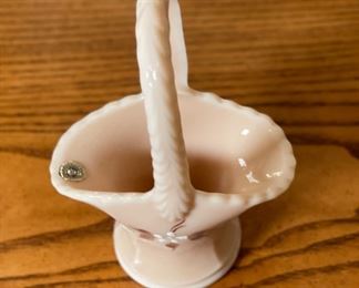 Westmoreland Basket 7x4x2.5in HxWxD