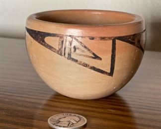 Hopi Pueblo Pottery Native American Pot 2in H x 3.25in Diameter