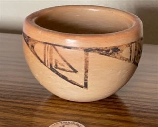 Hopi Pueblo Pottery Native American Pot 2in H x 3.25in Diameter