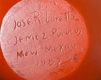 Jose R. Loretto Jemez Pueblo New Mexico Pot Native American Pottery 3in H x 5in Diameter