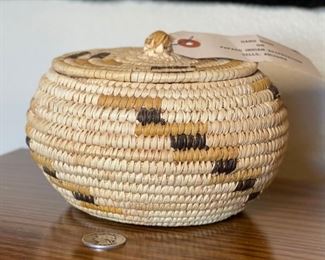 Papago Lidded Coil Basket Tohono O'odham 4in H x 6.25in Diameter
