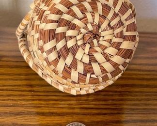 Papago Handled Basket Native American Tohono O'odham 7x6x5in HxWxD