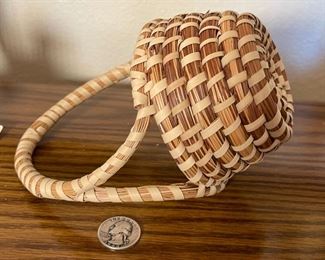 Papago Handled Basket Native American Tohono O'odham 7x6x5in HxWxD