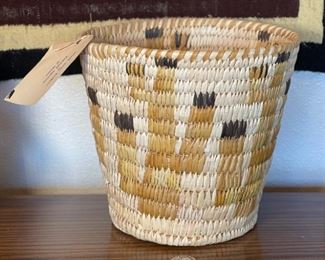 Papago Coil Basket Saguaro Pictorial Tohono O'odham Native American 8in H x 9.35in Diameter