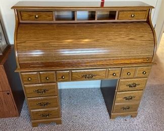 Faux Walnut Roll Top Desk 47x50x23in HxWxD