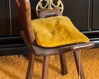 #2 Birthing Chair Yellow Cushion 29x19x12in HxWxD