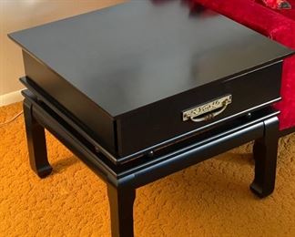 Vintage Asian Black End Table SINGLE Chinoiserie Norman Fox Macgregor For Sam Belz 20x24x24in HxWxD