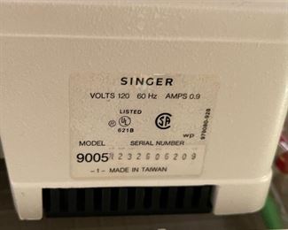 Singer 9005 Sewing Machine